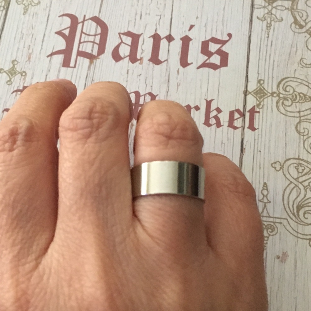 Silver tone flat band ring
